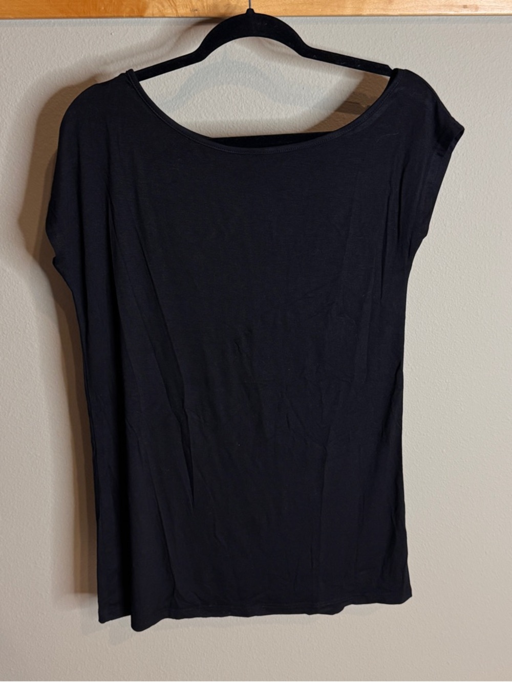 NWT Halife Women’s Black Short Sleeve Boatneck Top